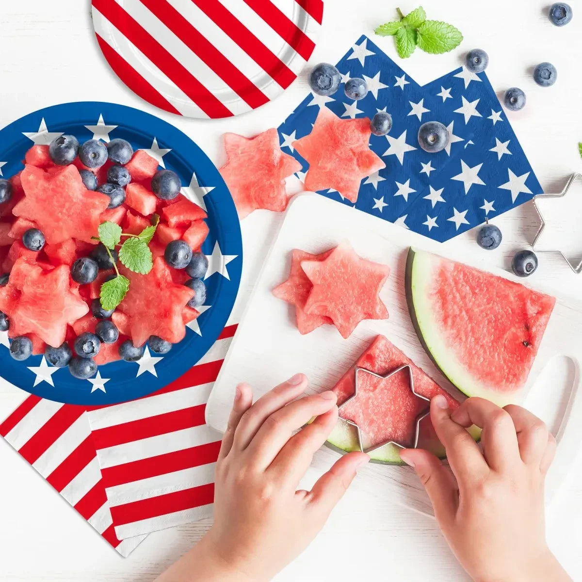 American Flag Disposable Table Decor Kit