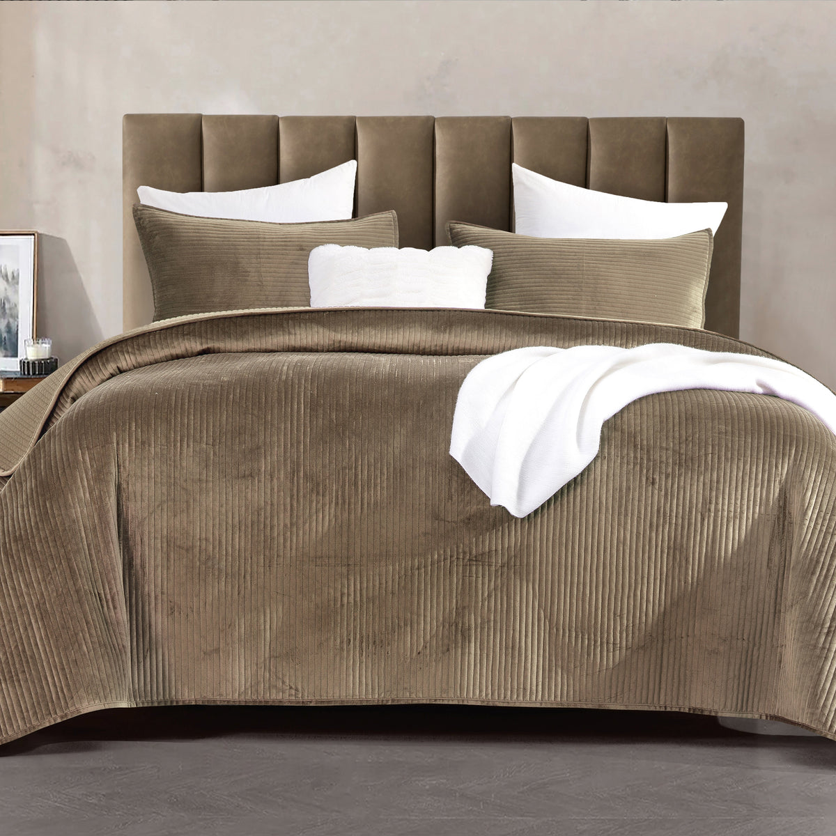 Elegant Comfort 3-Piece Velvet Corduroy Stripe Quilted Bedspread Coverlet Set