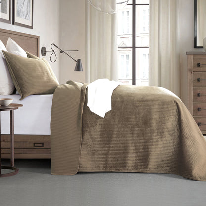 Elegant Comfort 3-Piece Velvet Corduroy Stripe Quilted Bedspread Coverlet Set
