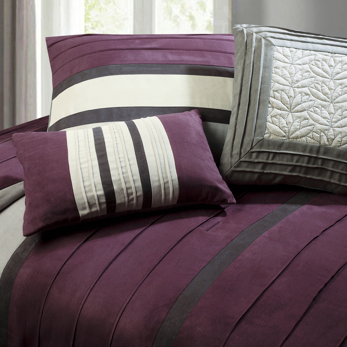 Elegant Comfort 12-Piece Cirena Micro suede Comforter Set, Includes 6-Piece Sheet Set with Double Sided Storage Pockets