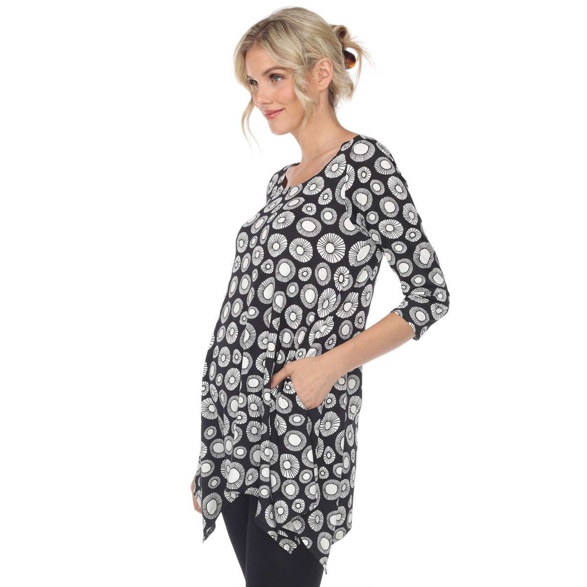 White Mark Women's Printed Geometric Circle Tunic Top