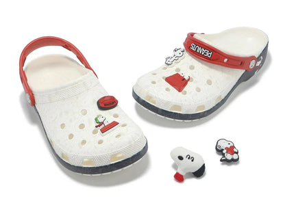 Crocs Classic Clog 'Peanuts Snoopy' Sneakers