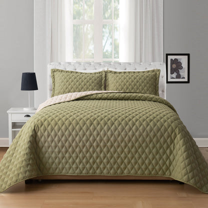 Elegant Comfort 3-Piece Diamond Quilted Reversible Bedspread Coverlet Set