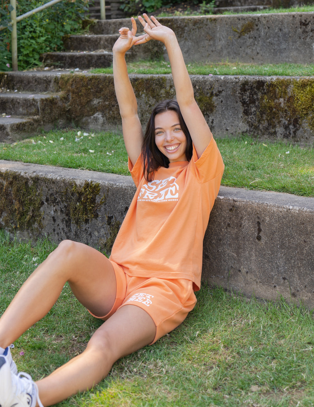 Elevated Faith Set Free Unisex Short