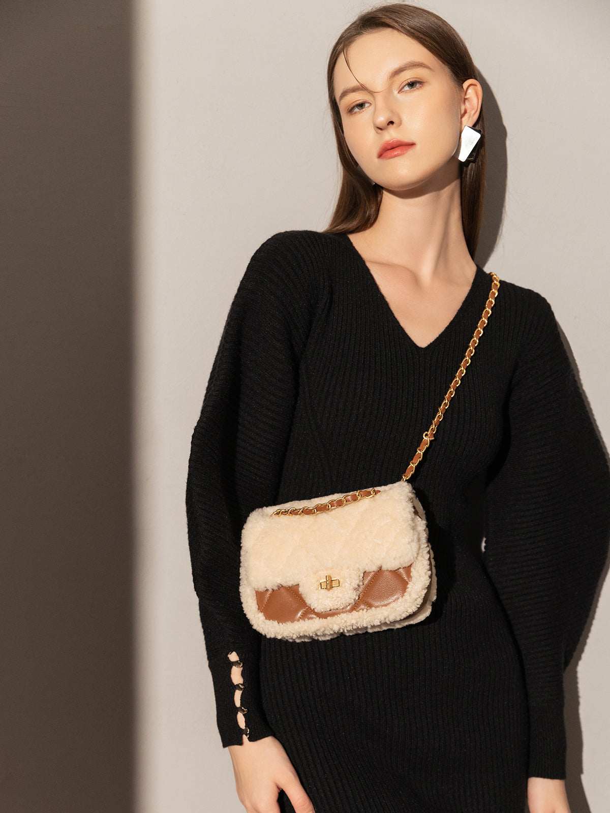 Winterthur Glam Shoulder Bag