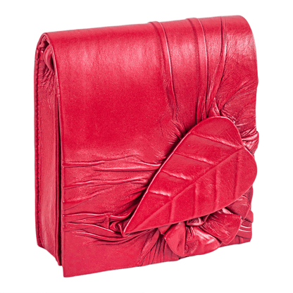 La Chic Women's Handcrafted Leather Leaf Accent Crossbody Bag